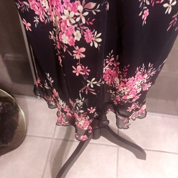 Floral T-Strap Cocktail Dress with Ruffles, Lined Dress, Date Night Dress - Picture 11 of 12